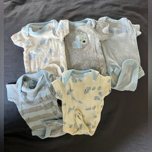 Bundle of 5 preemie size Gerber organic short sleeve onesies